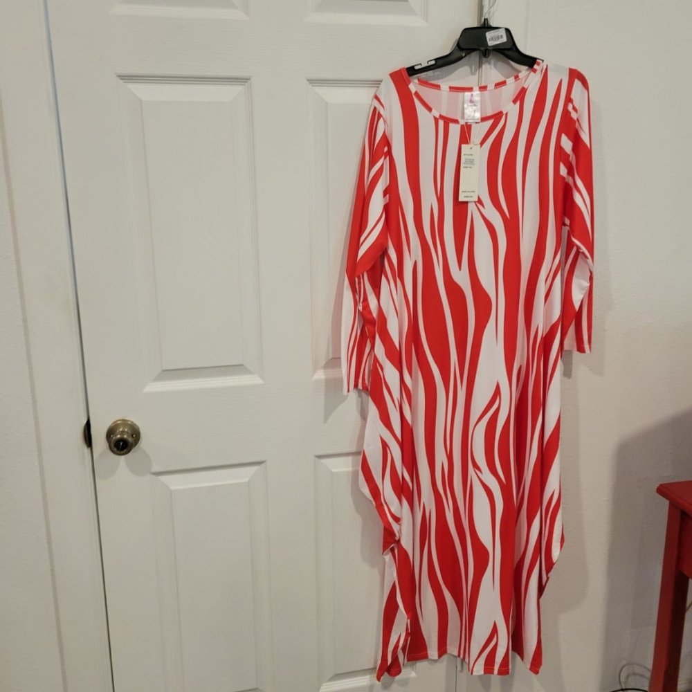 Red and white casual/dressy maxi dress